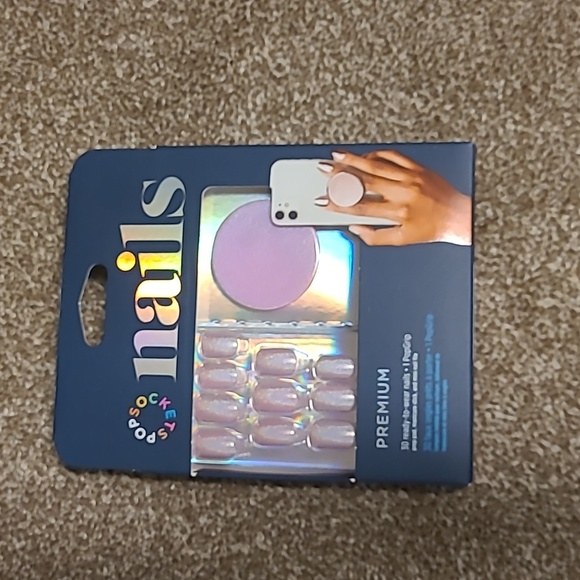 PopSocket Accessories - Leaving December: NWT Pink PopSocket + Nails